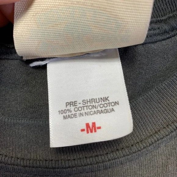 Vintage  Mount Rushmore T Shirt Size Medium Black Faded Graphic Tee Souvenir Y2k - Picture 6 of 12